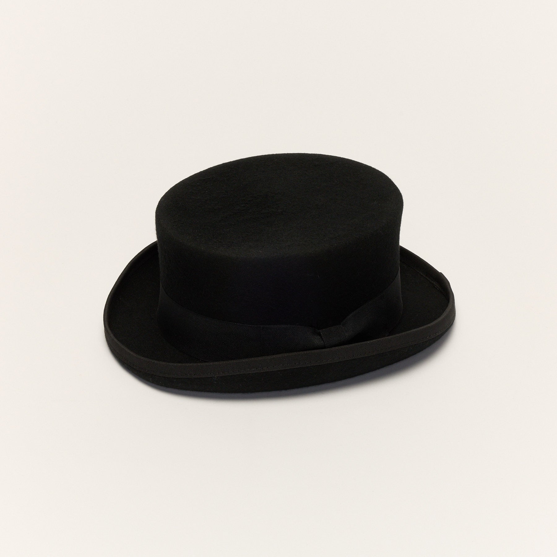 Short Crown Top Hat with Grosgrain ribbon
